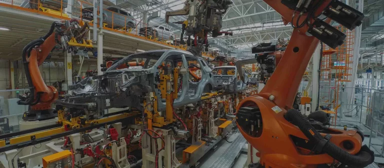 Success stories: Major Automotive Manufacturer Improves Efficiency and Quality - banner automotive customer story ge digital 3200x1404 1